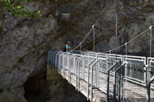 de eerste brug over de schlucht